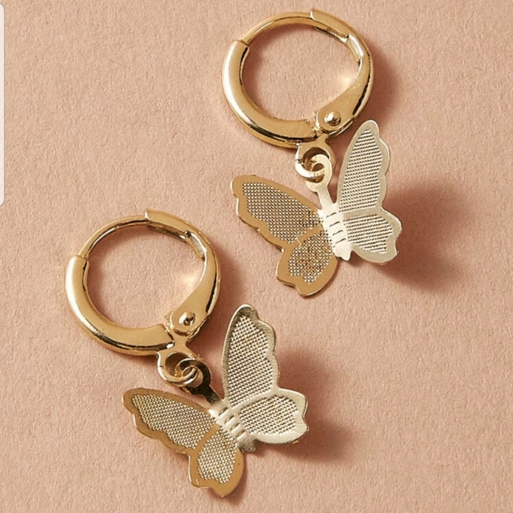*Nancy * Hoop Butterfly Drop earrings - Picture 3 of 3